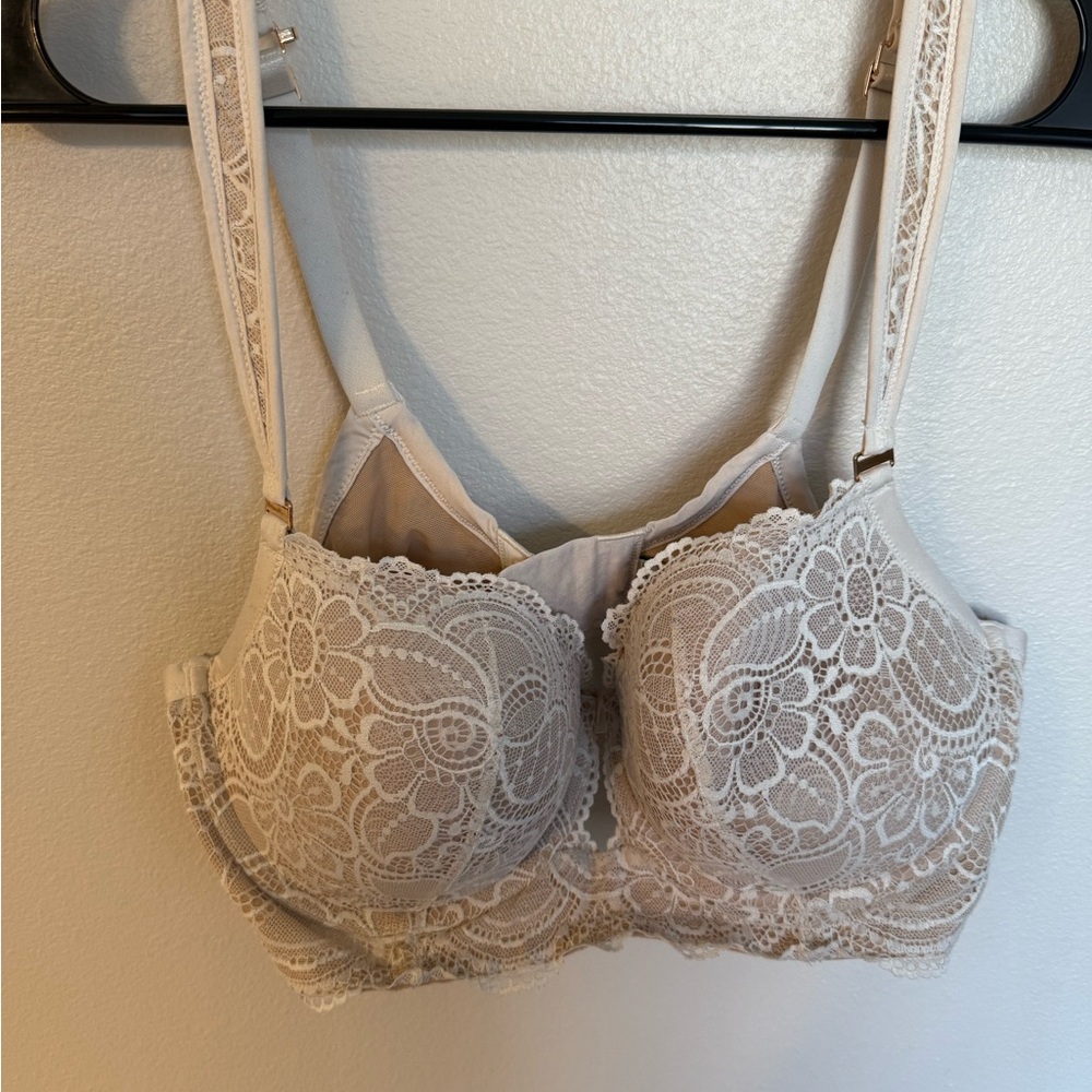 Aerie Lace Bra in Cream Can Convert To Racerback 40C
